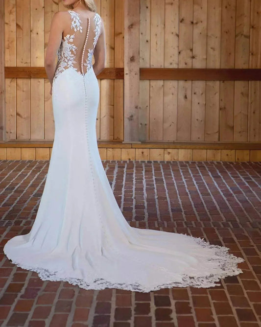 Glamouröses Säulen-Brautkleid