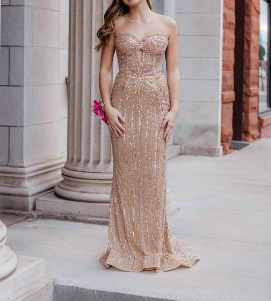Glamouröses trägerloses Pailletten-Ballkleid