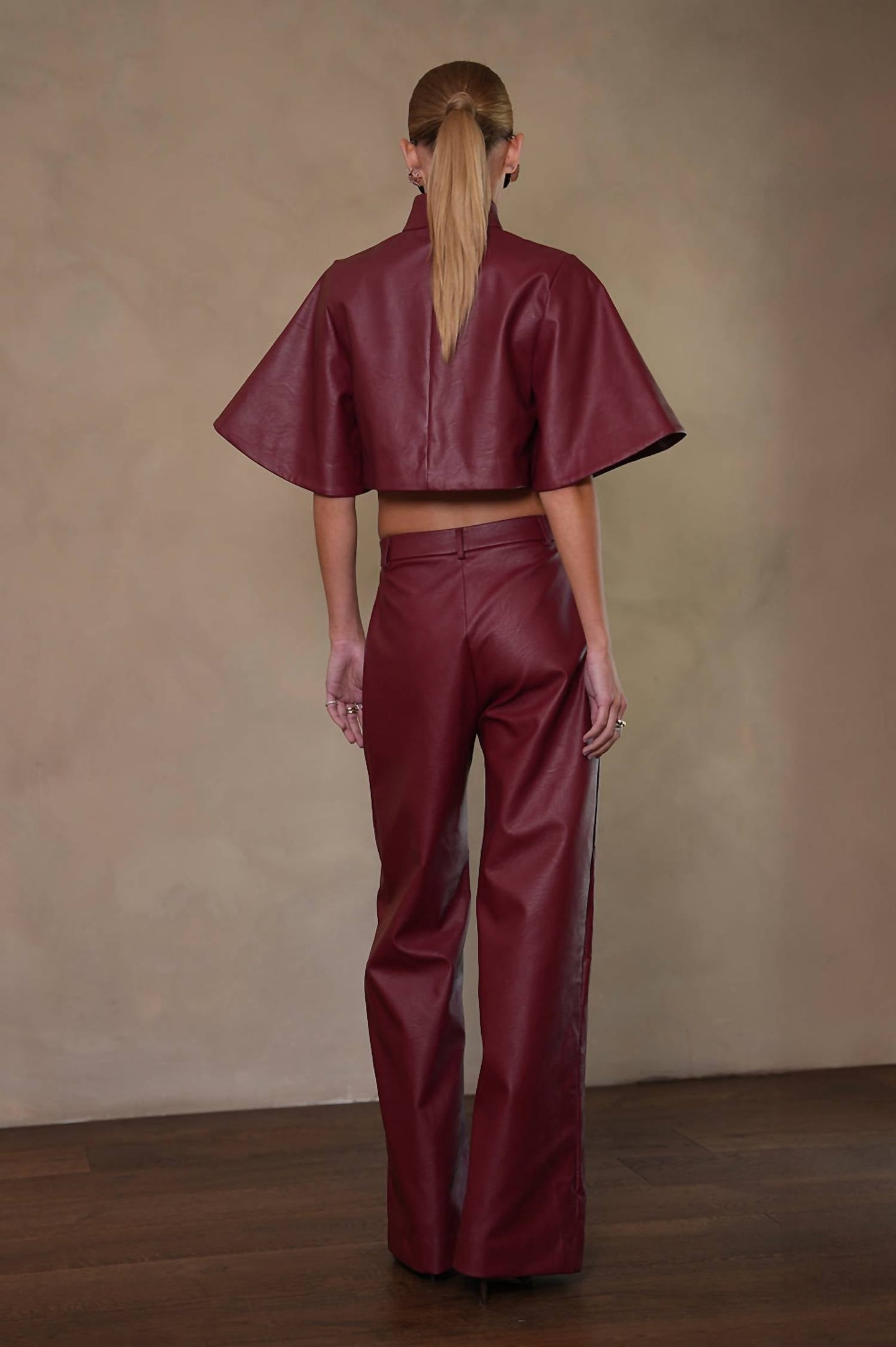 Mara Kunstleder Top