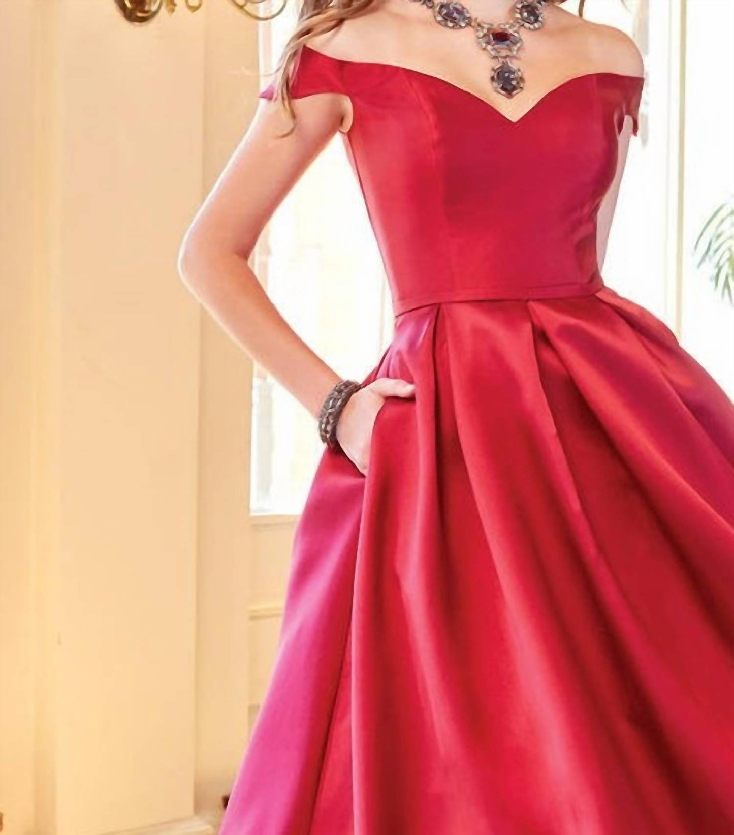 Mikado-Sweetheart-Off-Shoulder-Kleid