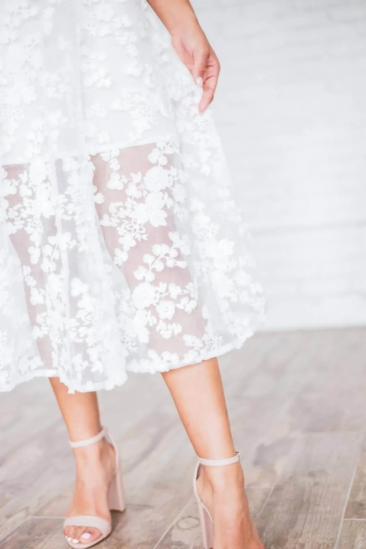 Spitzen-Guck-Guck-Kleid