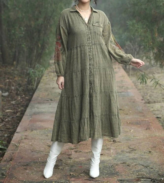 Gestuftes Maxikleid