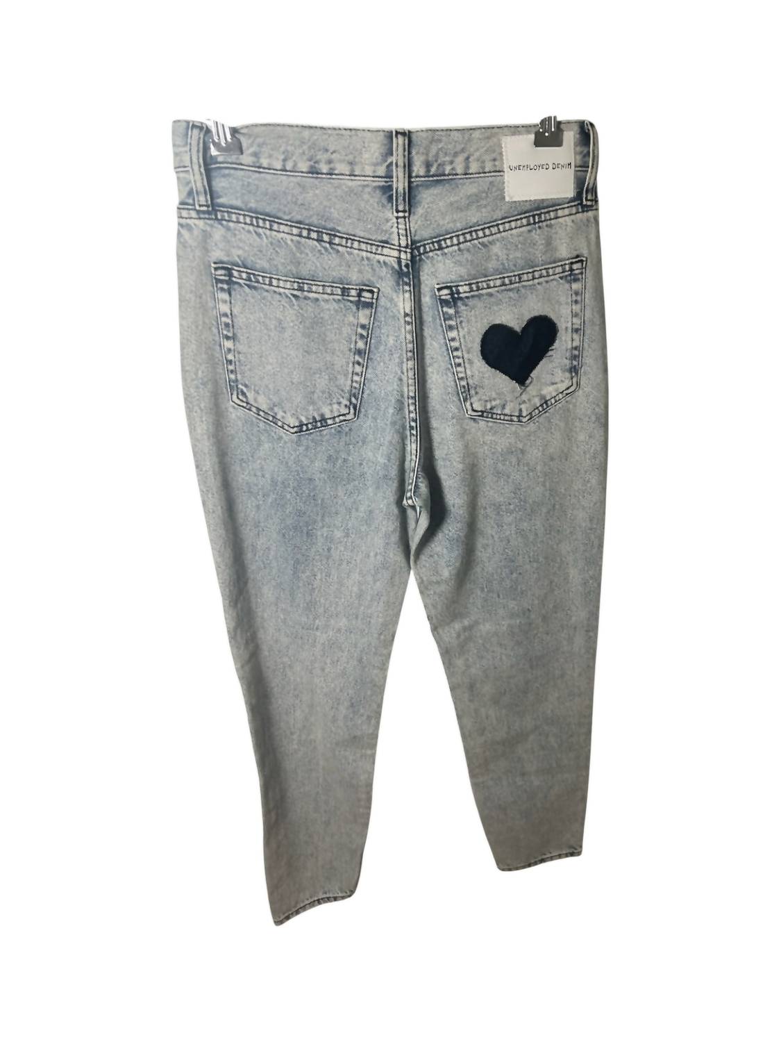 Damen-Straight-Jeans mit Herz-Gesäßtasche