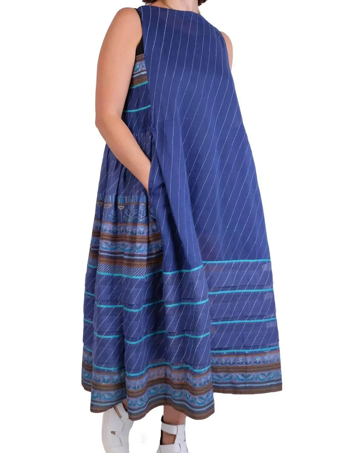 Ärmelloses handbemaltes Maxikleid