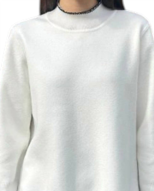 Mock-Neck-Pullover mit hohem und tiefem Saum und Ziernähten