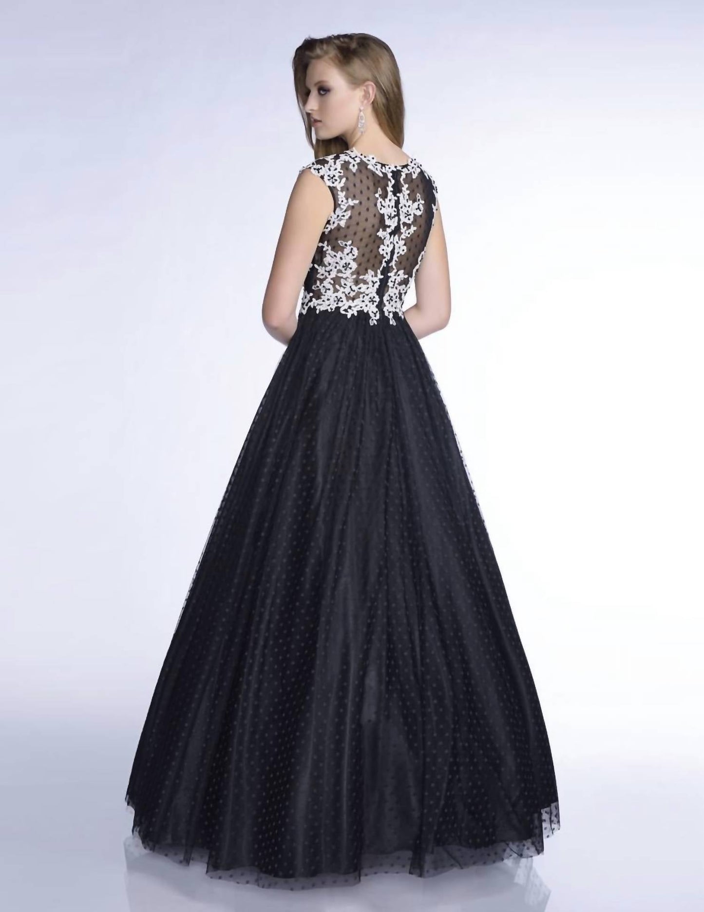 Ärmelloses Maxikleid mit Rundhalsausschnitt