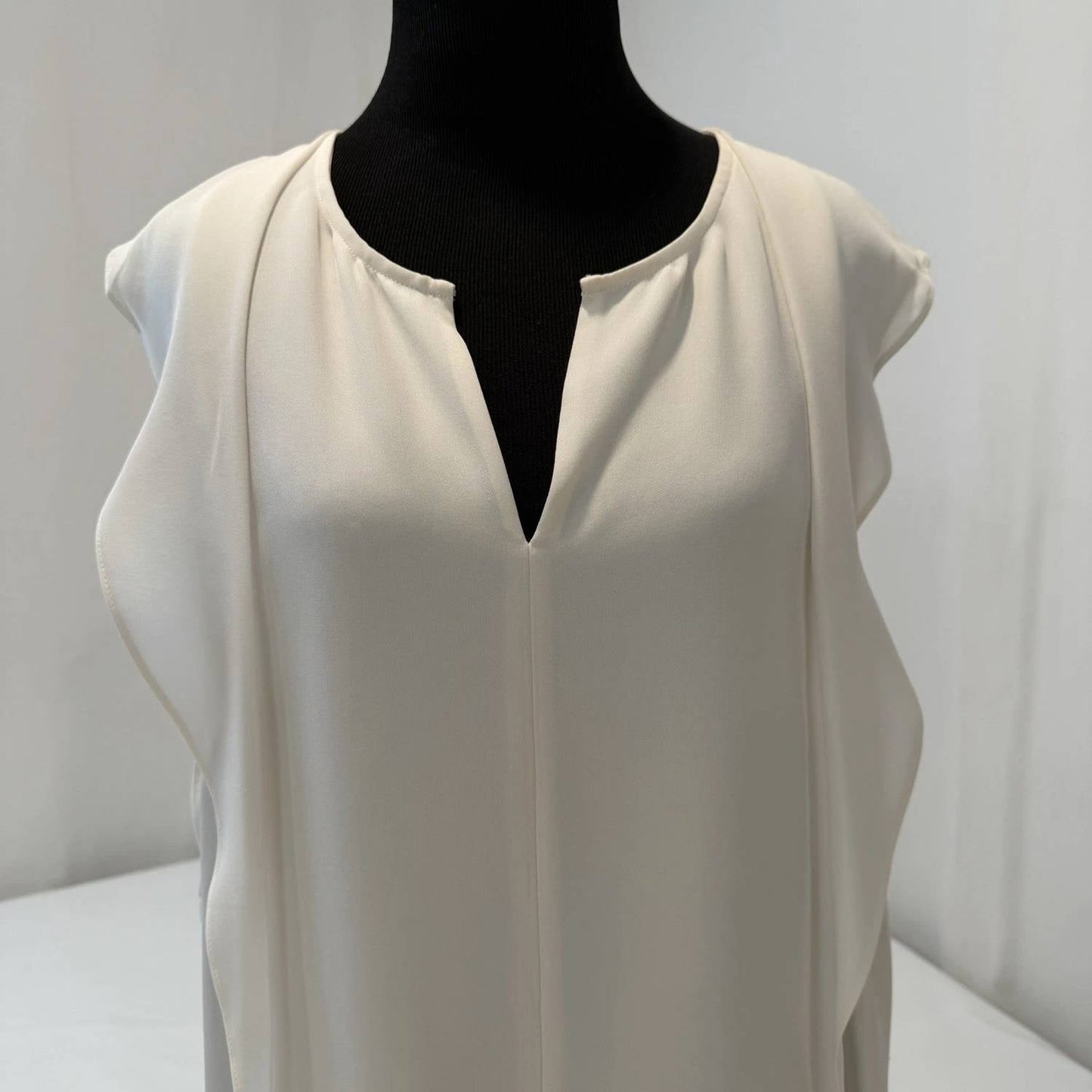 Women's Sleeveless Silk Yolk Front Tank Top