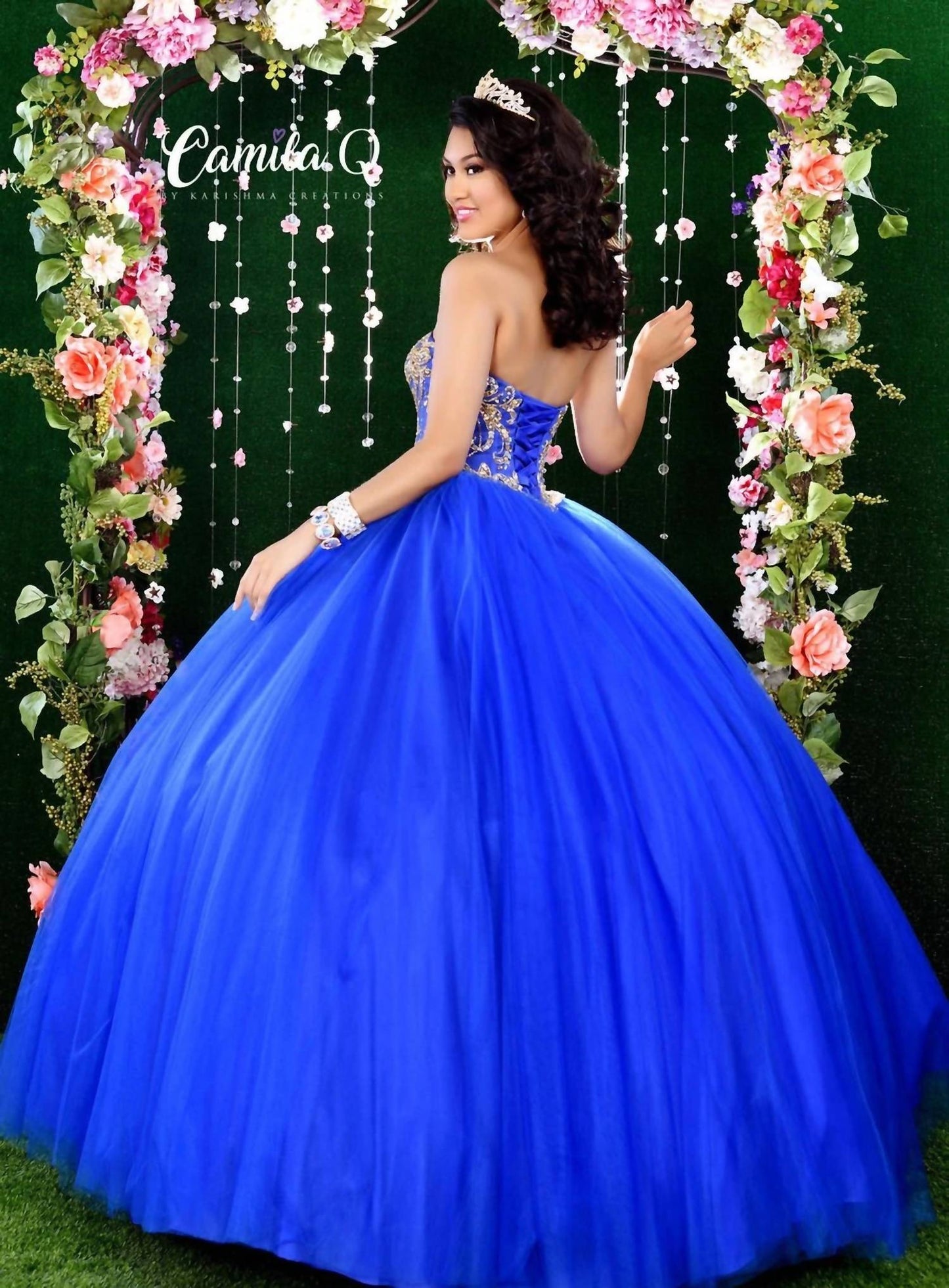 Abendkleid aus besticktem Tüll