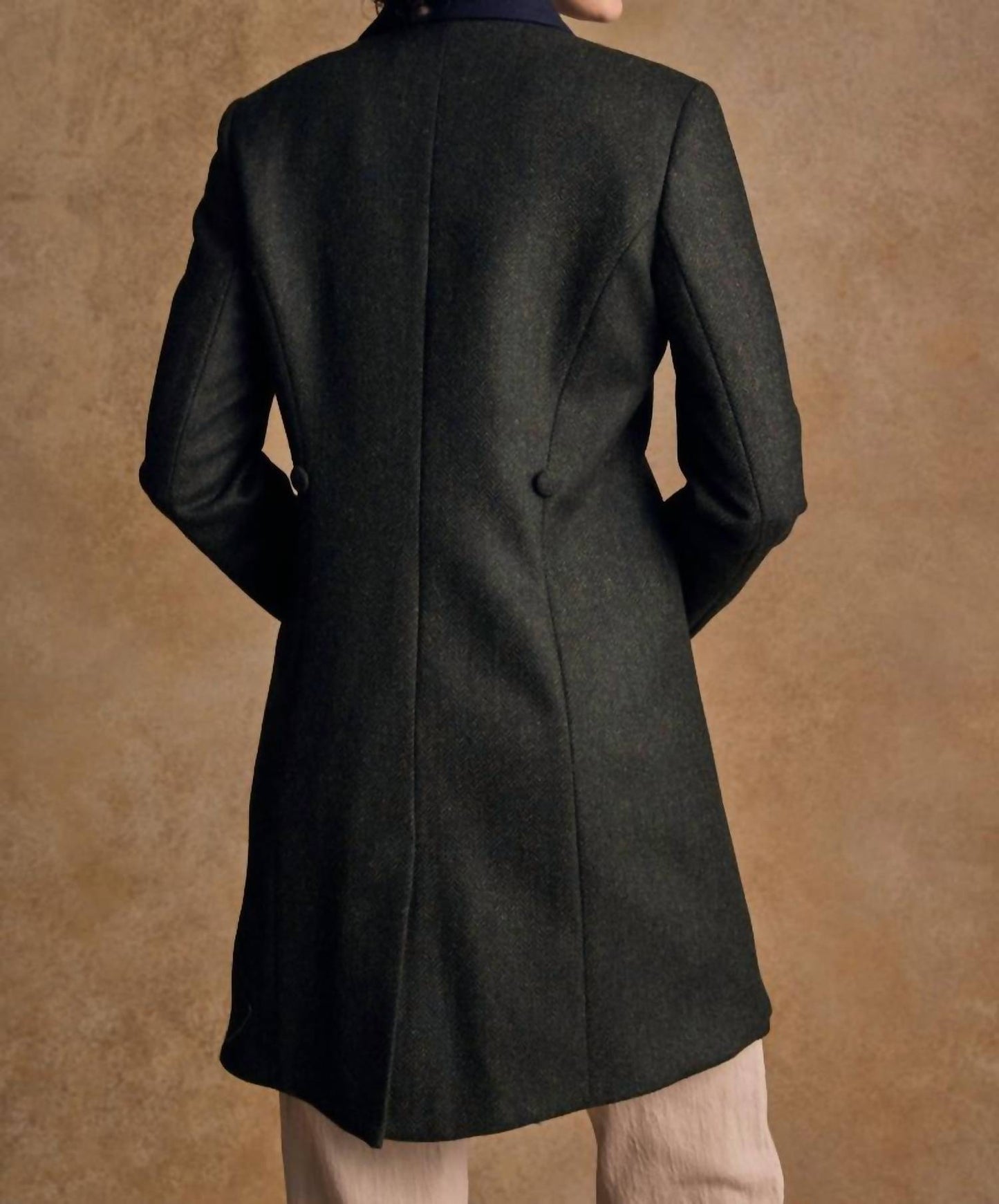 Robin Tweed Mantel