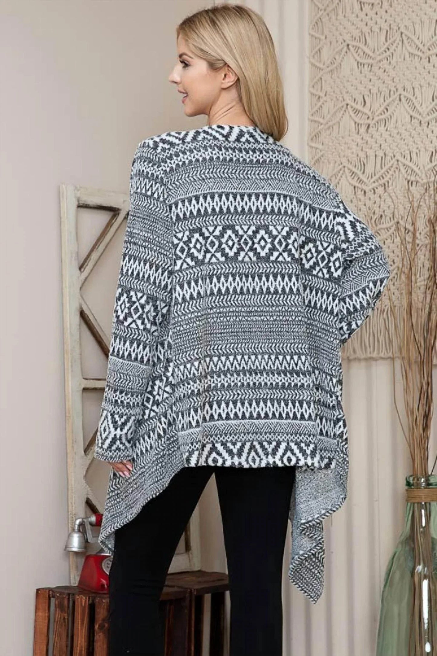 Cardigan mit Aztekenmuster