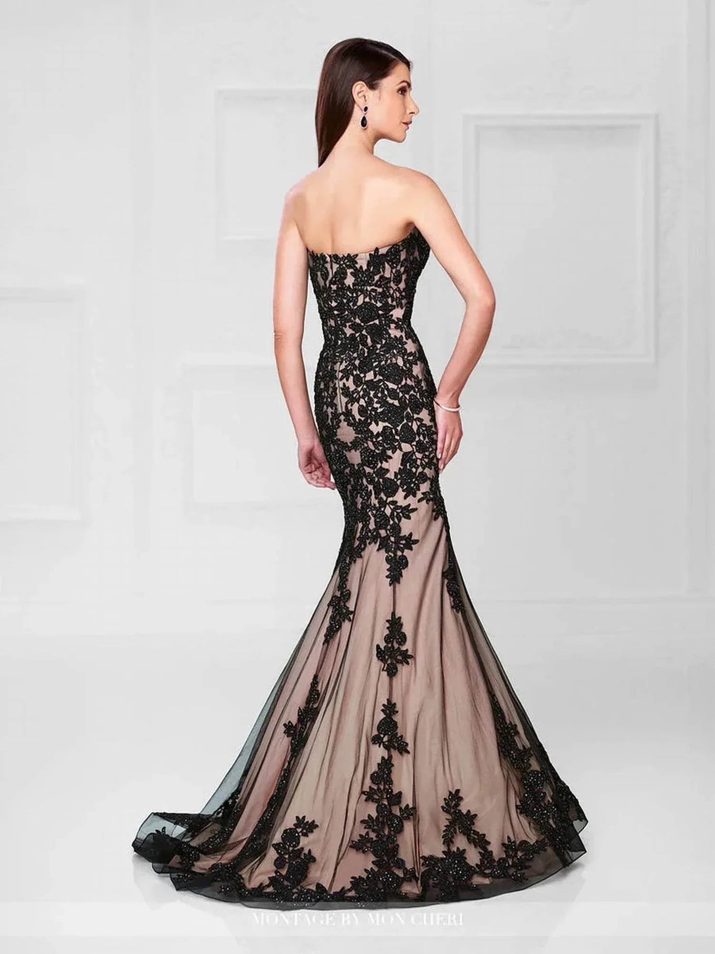 Paillettenbesticktes Brokat-Spitzen-Kleid, Nude, trägerlos, lang