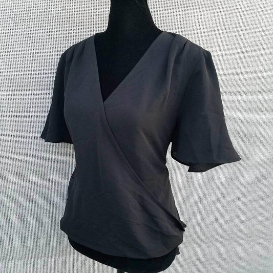 Women's Short Sleeve V-neck Pleated Top