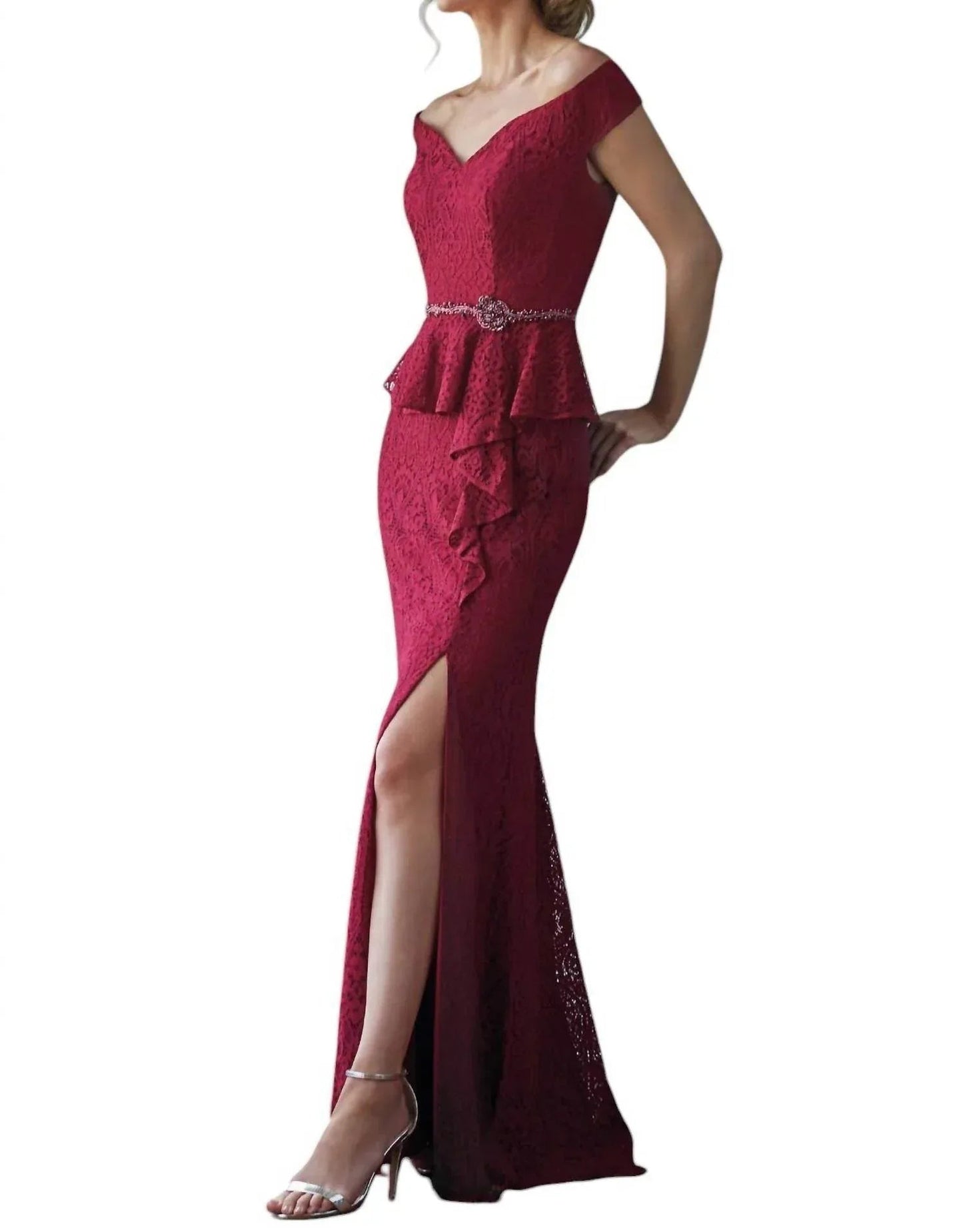 Spitzen-MOB-Kleid mit Schößchen und U-Boot-Ausschnitt