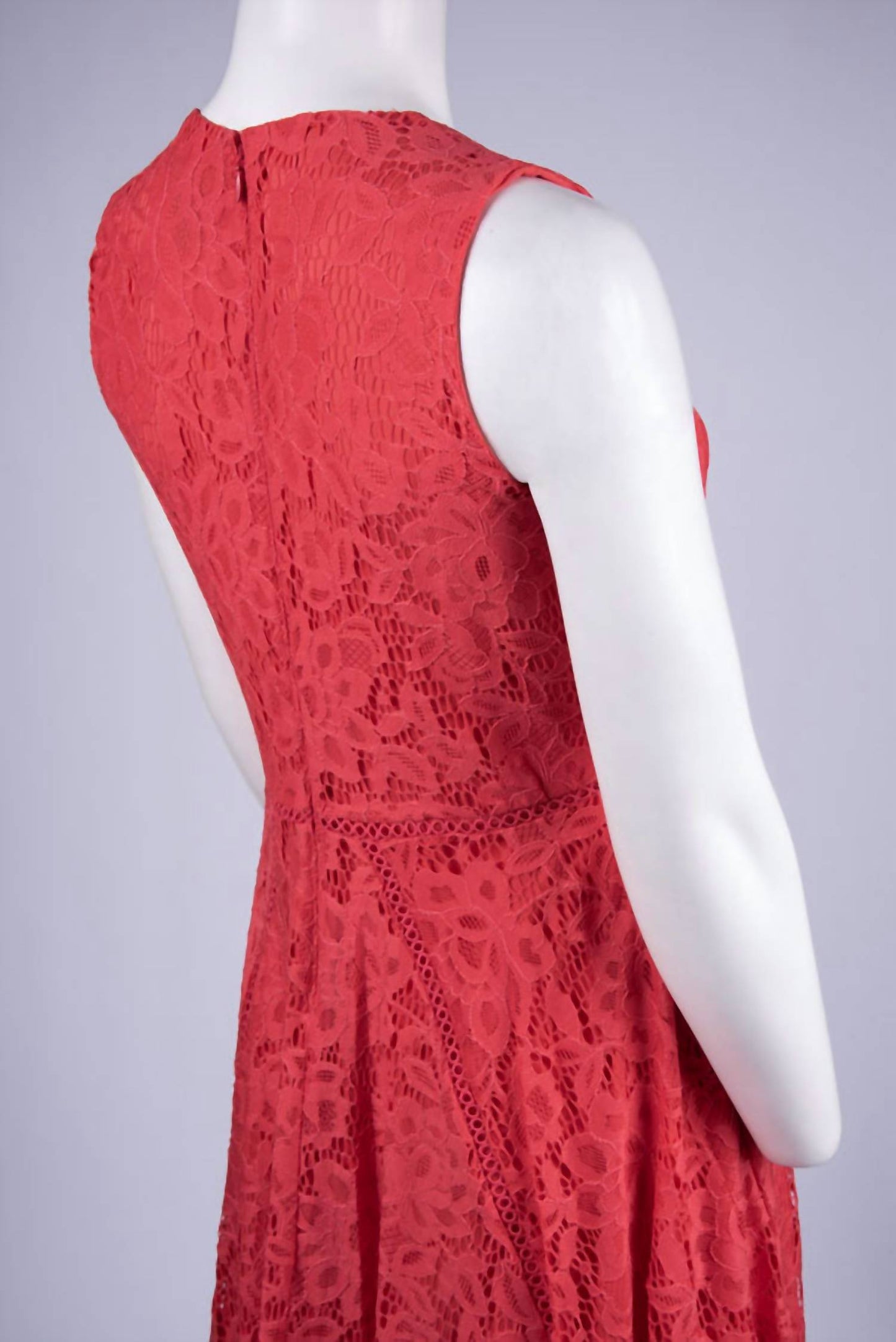 Ärmelloses V-Ausschnitt-Midikleid mit Spitze