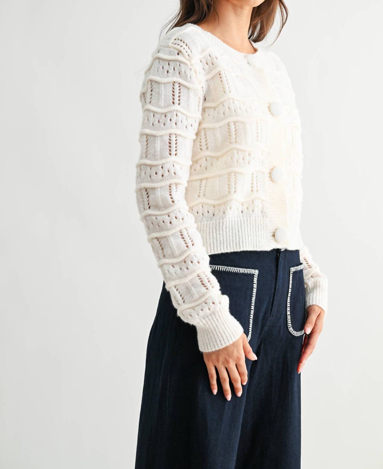 Strickjacke mit texturiertem Strick und Knopfleiste