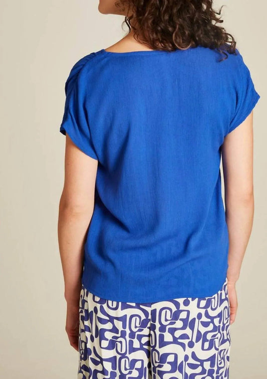 Breezy V-neck Shirt