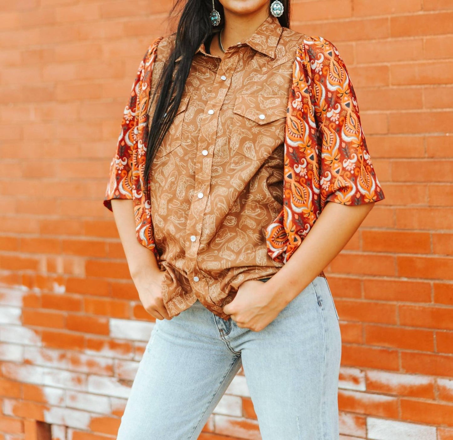Abstrakte Westernbluse