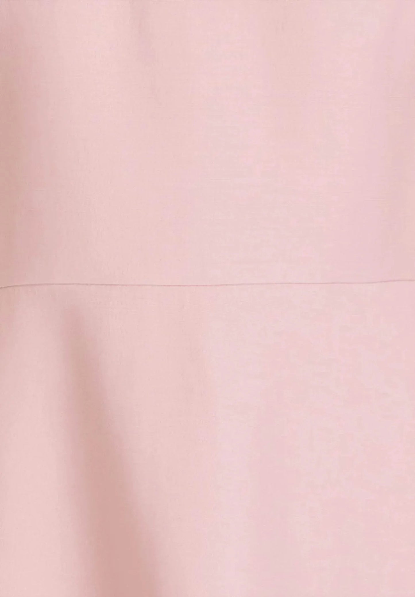 Kurzes Crêpe-Kleid mit Kordelspitzen-Einsätzen