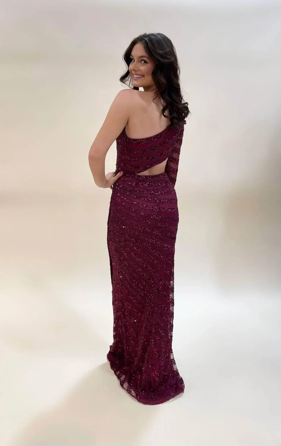 Elegant Cut-out Side Prom Dress