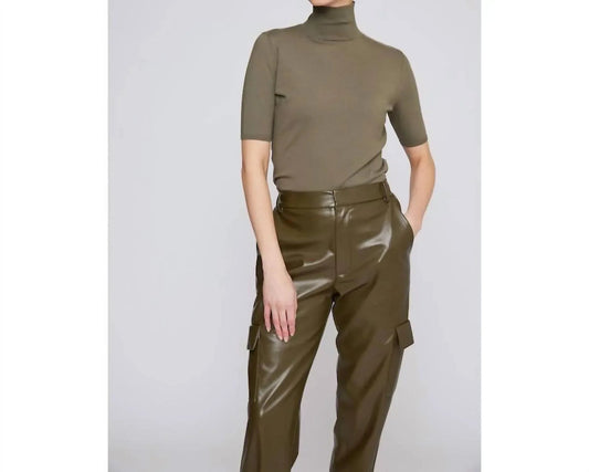 Die Leder-Cargohose