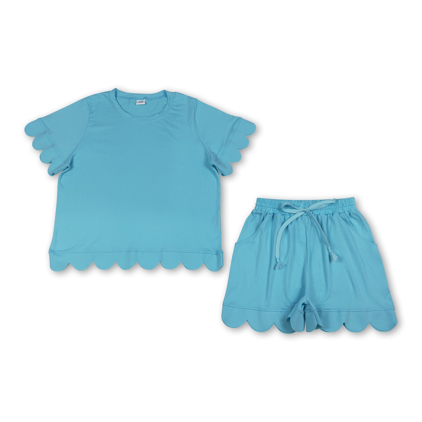 Aqua-Jakobsmuschel-Top und Shorts für erwachsene Frauen: Sommer-Outfits