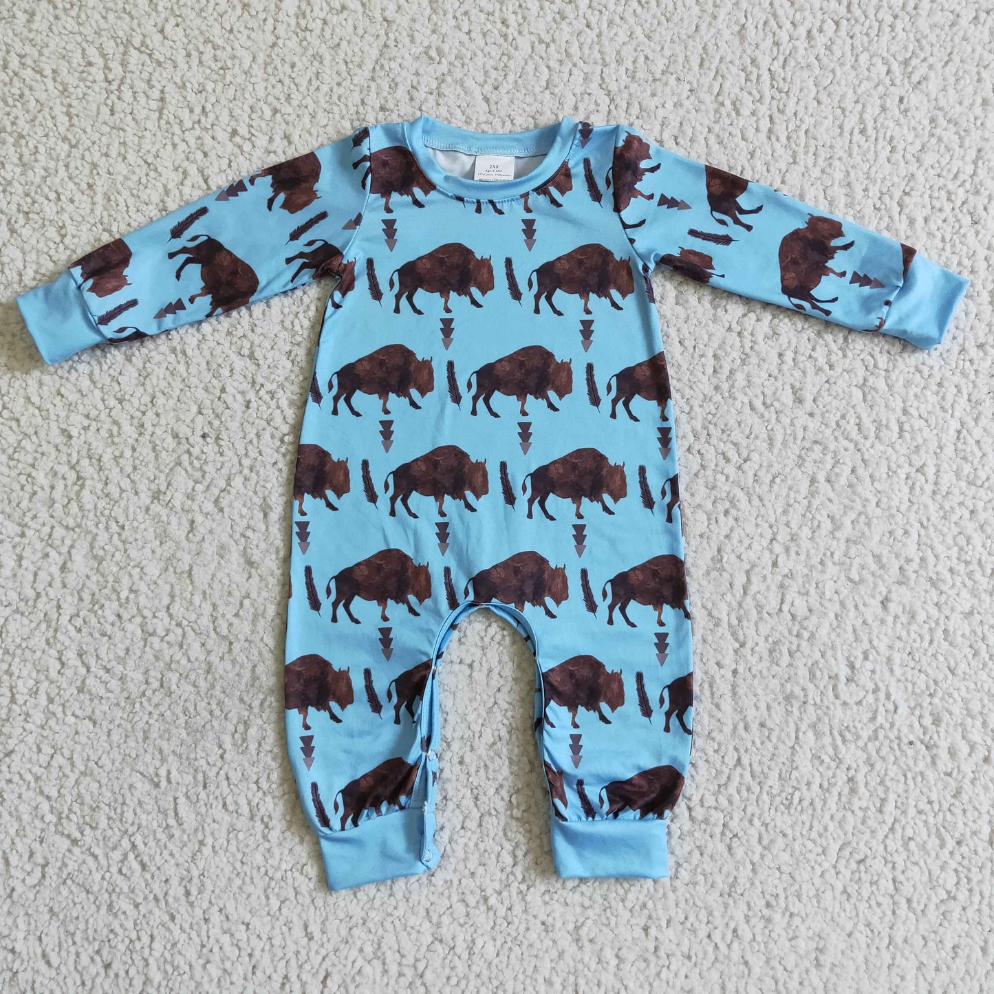 Blau-brauner Langarm-Strampler mit Kuh-Motiv für Jungen
