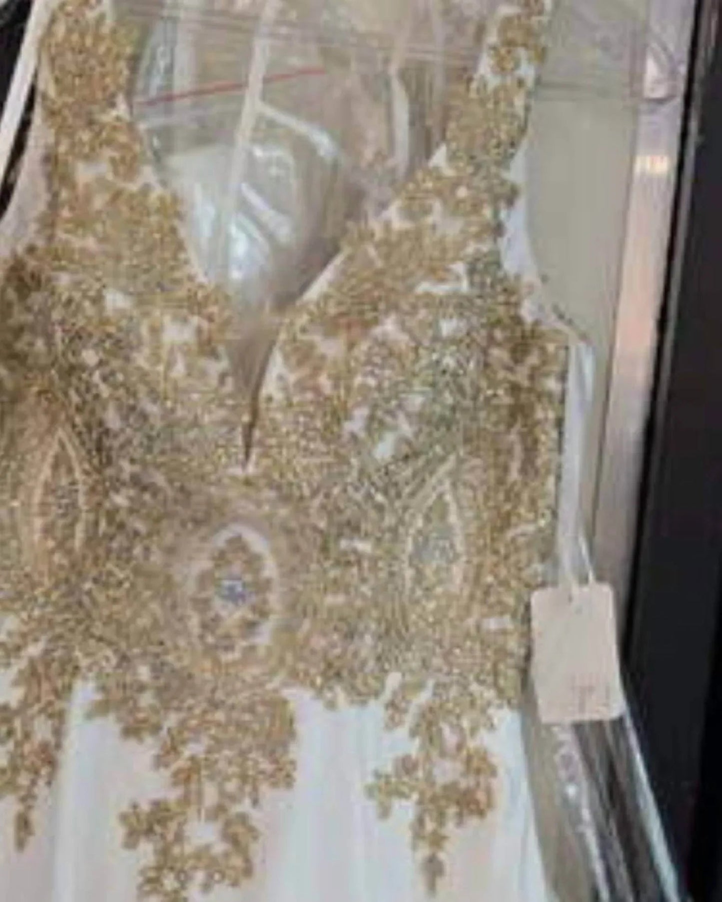 Elegantes Damen-Abendkleid mit Spitzenapplikationen
