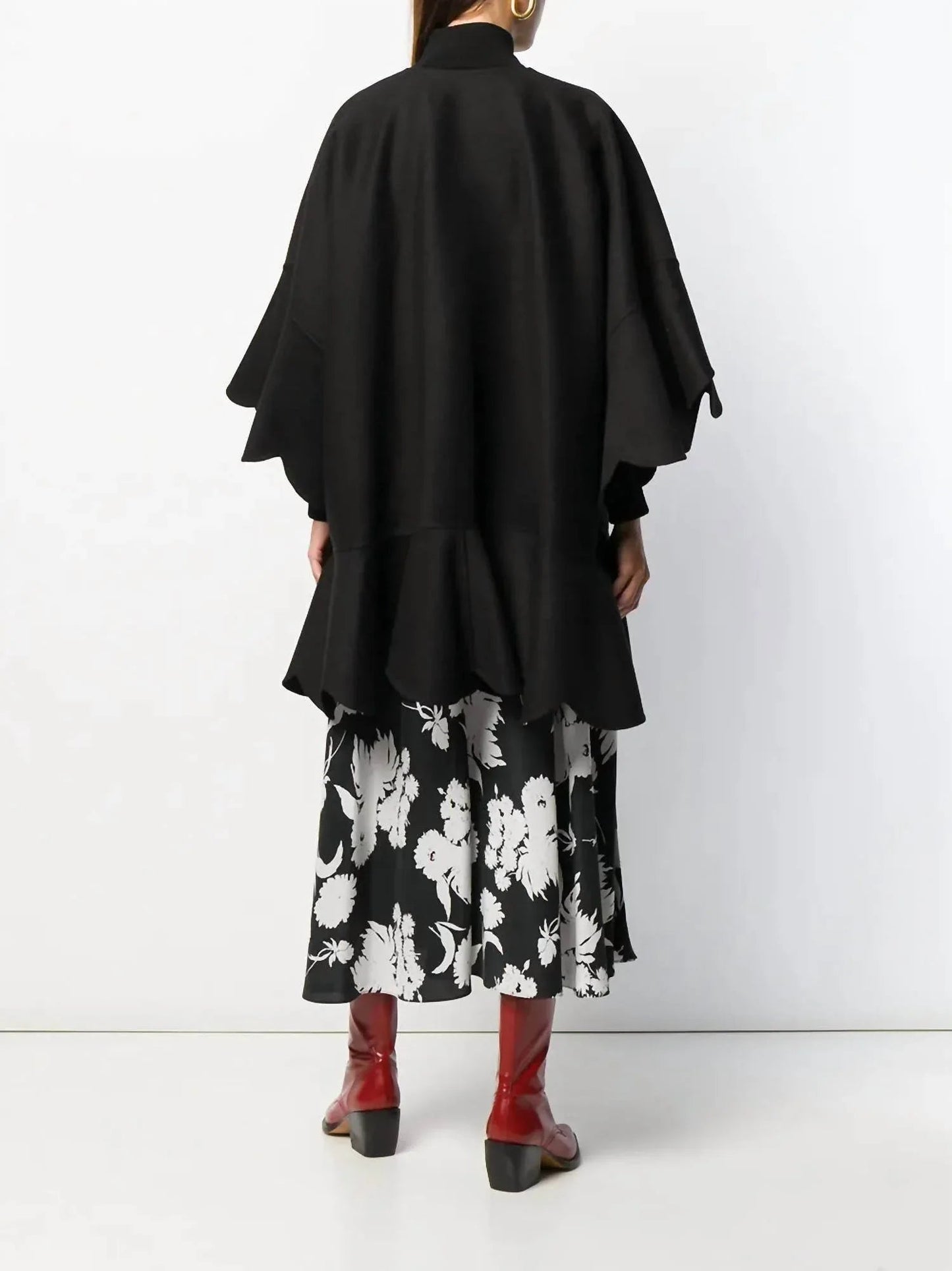 Scalloped Edge Cape