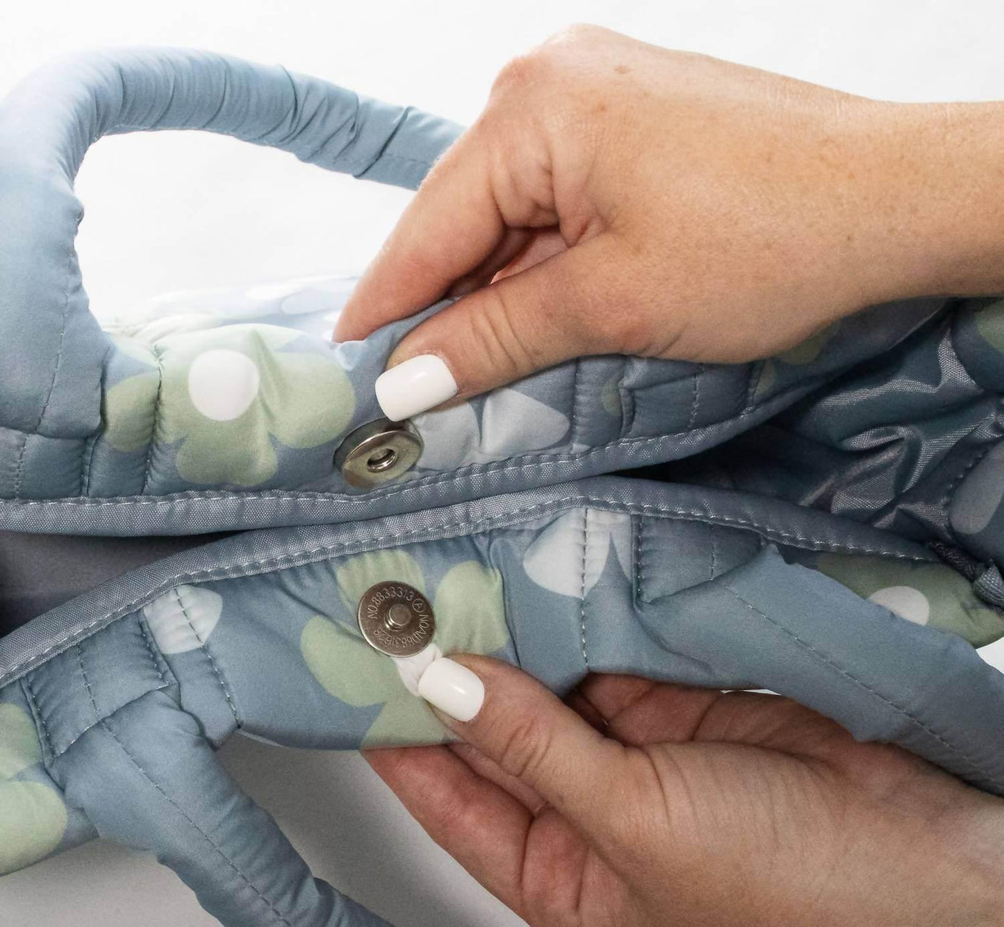 Daisy Puffer Bag