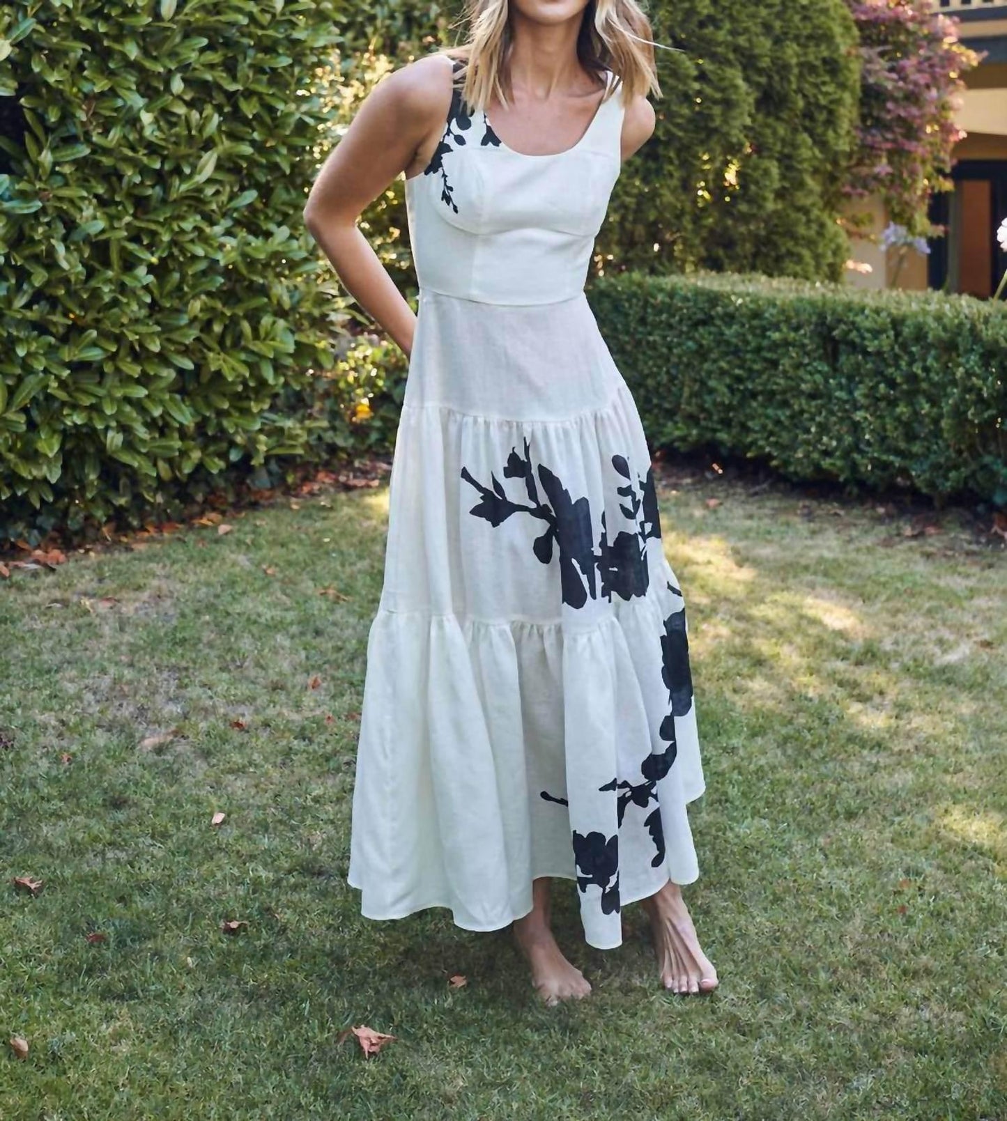 Ares Stufen-Maxikleid