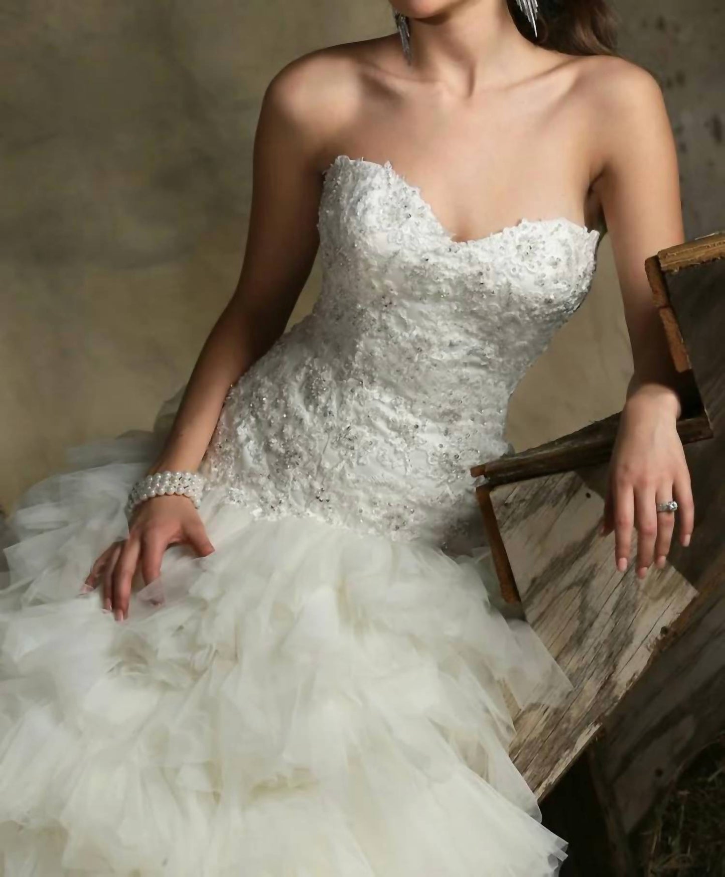 Trägerloses Tüll-Brautkleid