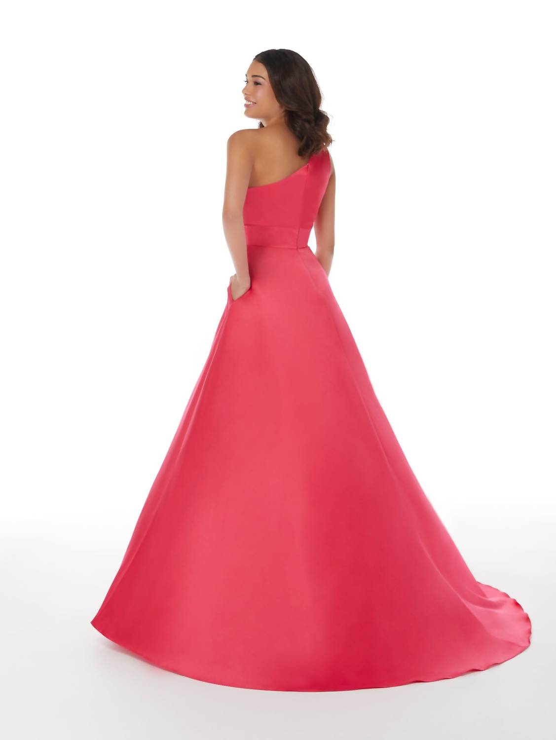 Asymmetrisches, plissiertes Abendkleid