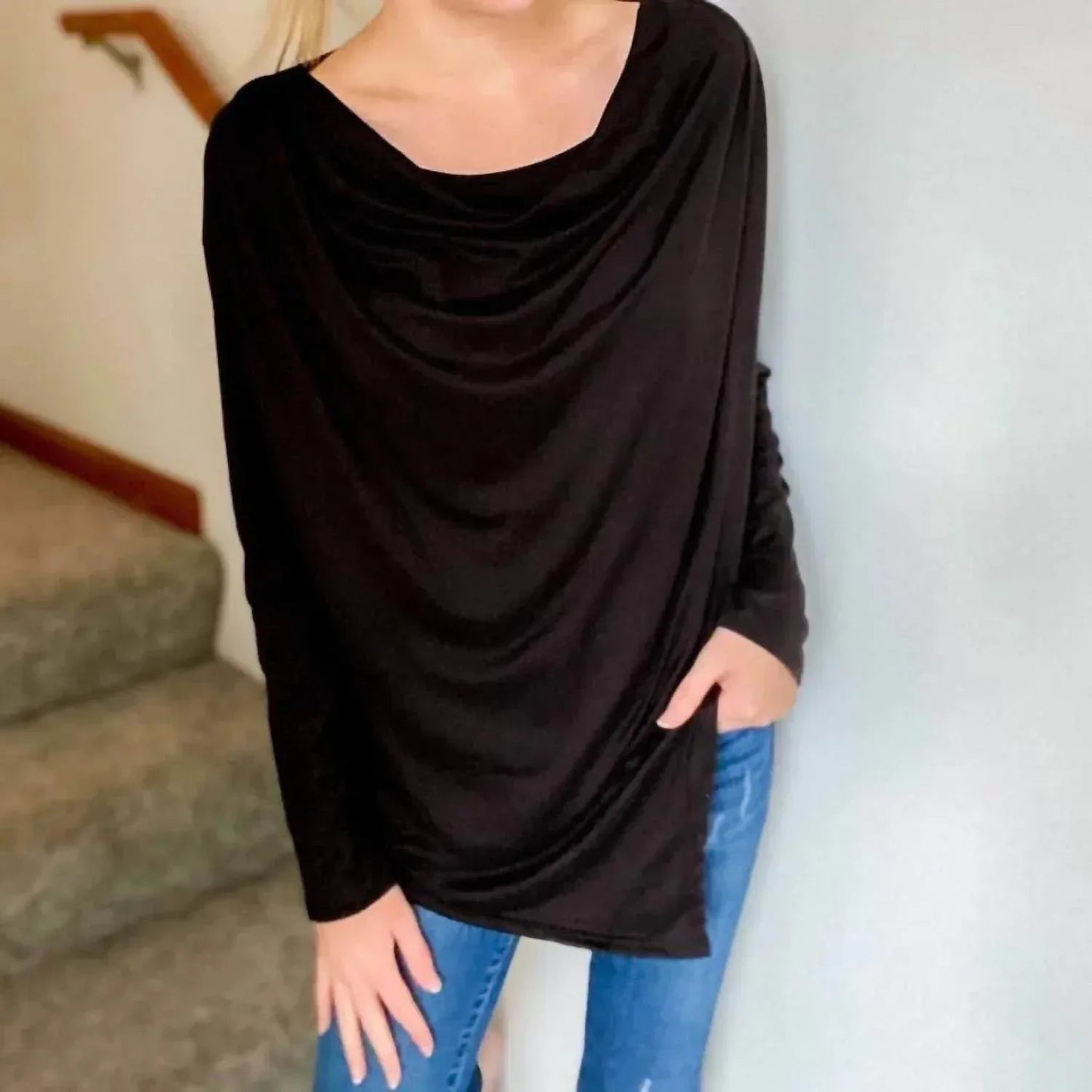 Asymmetrisches Top mit Wasserfallausschnitt