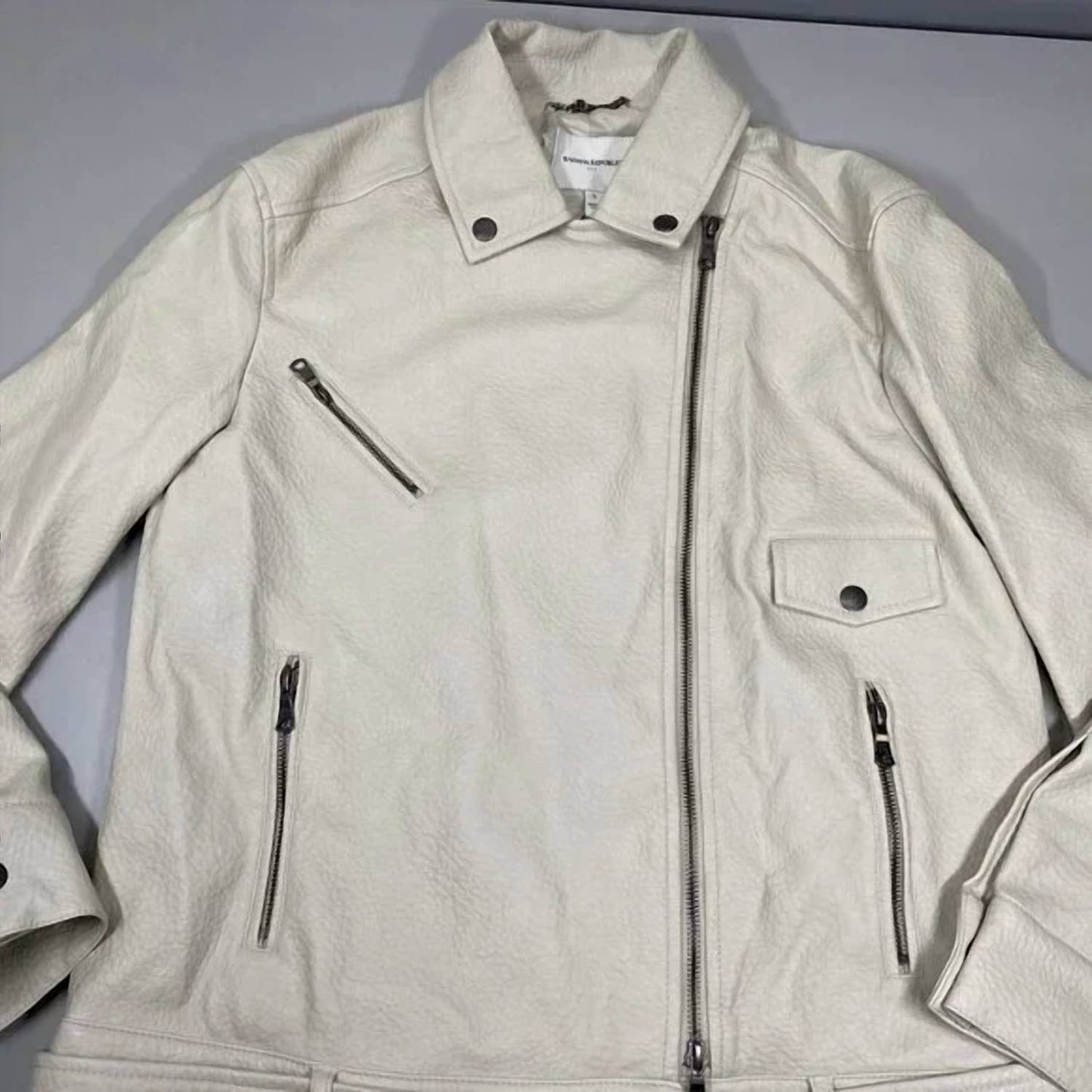 Vegane Damen-Motorradjacke aus Kunstleder