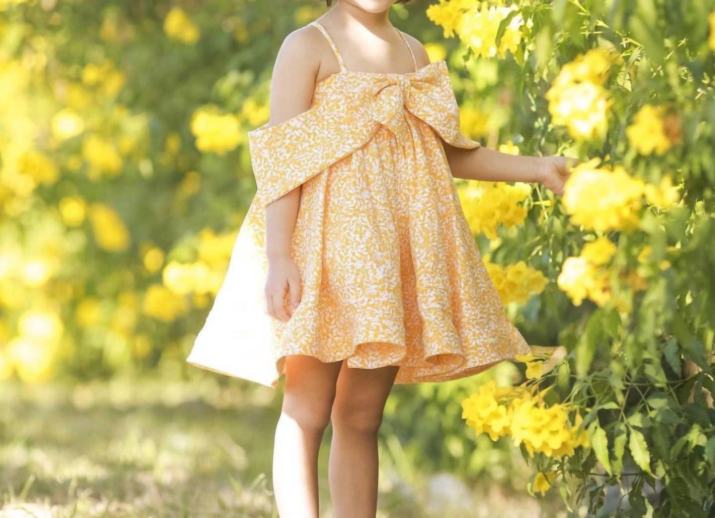 Maxene schulterfreies oder Neckholder-Kleid