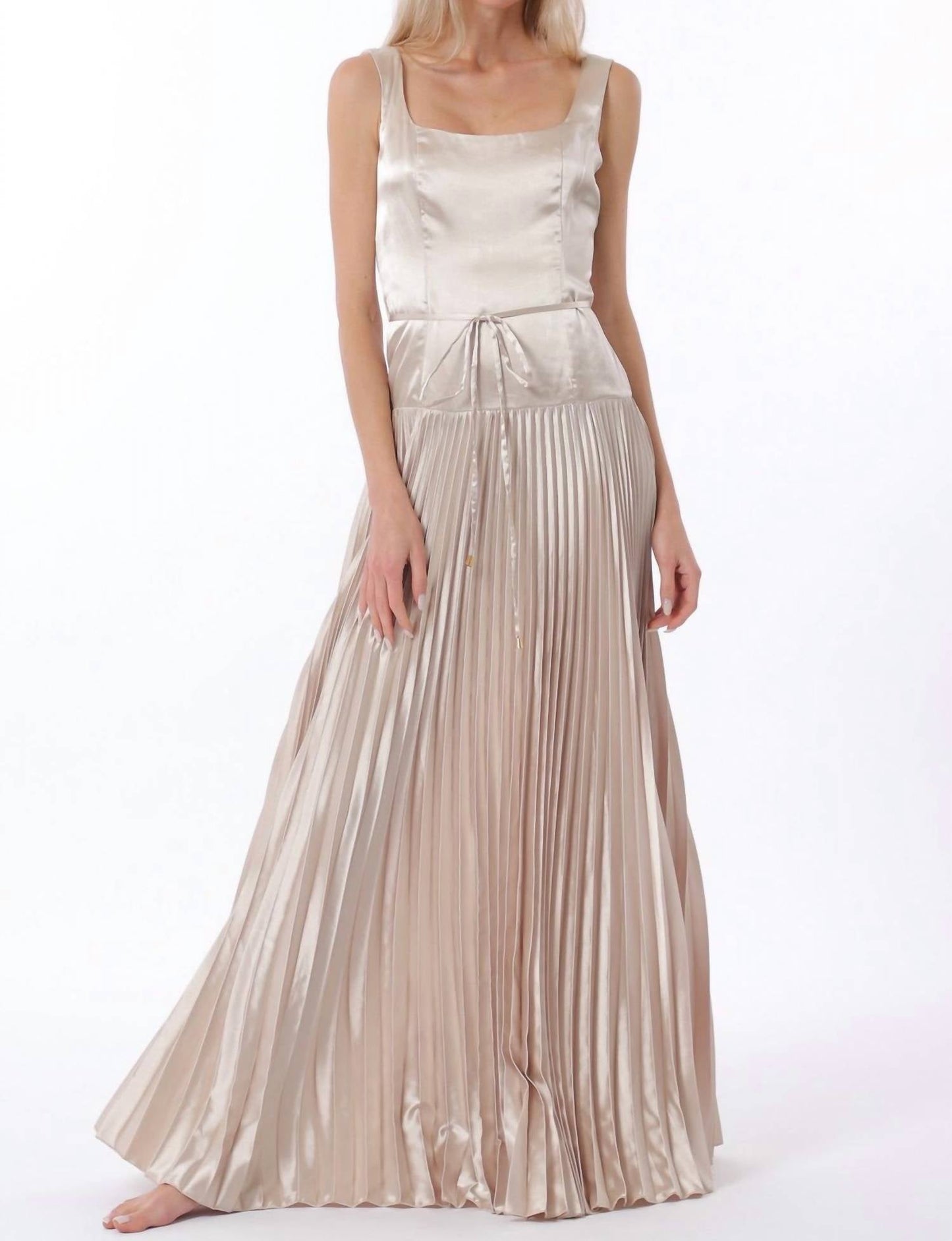 Ärmelloses Maxi-Kleid mit Bindebändern vorne und Falten an der Taille