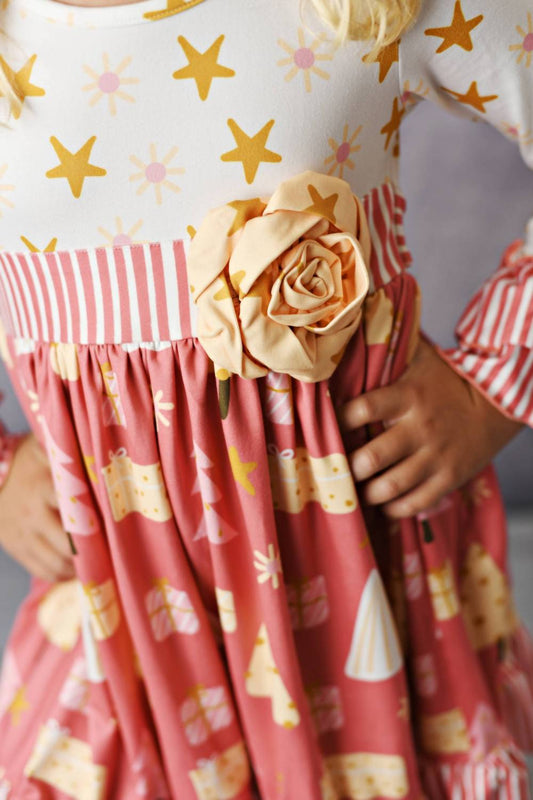 Mädchen Winter Feiertage Weihnachtsbaum Rosettenkleid
