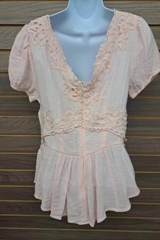 Women's Lace Ruffle Dble V Neck Half Zip Back