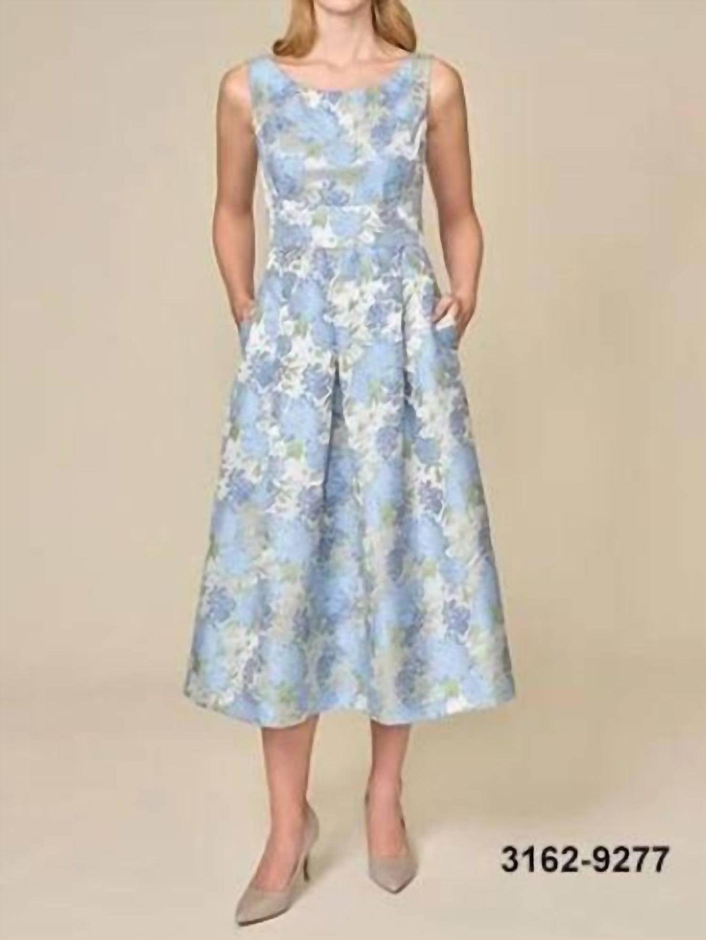 Jacquard A-Linien-Kleid mit Blumenmuster