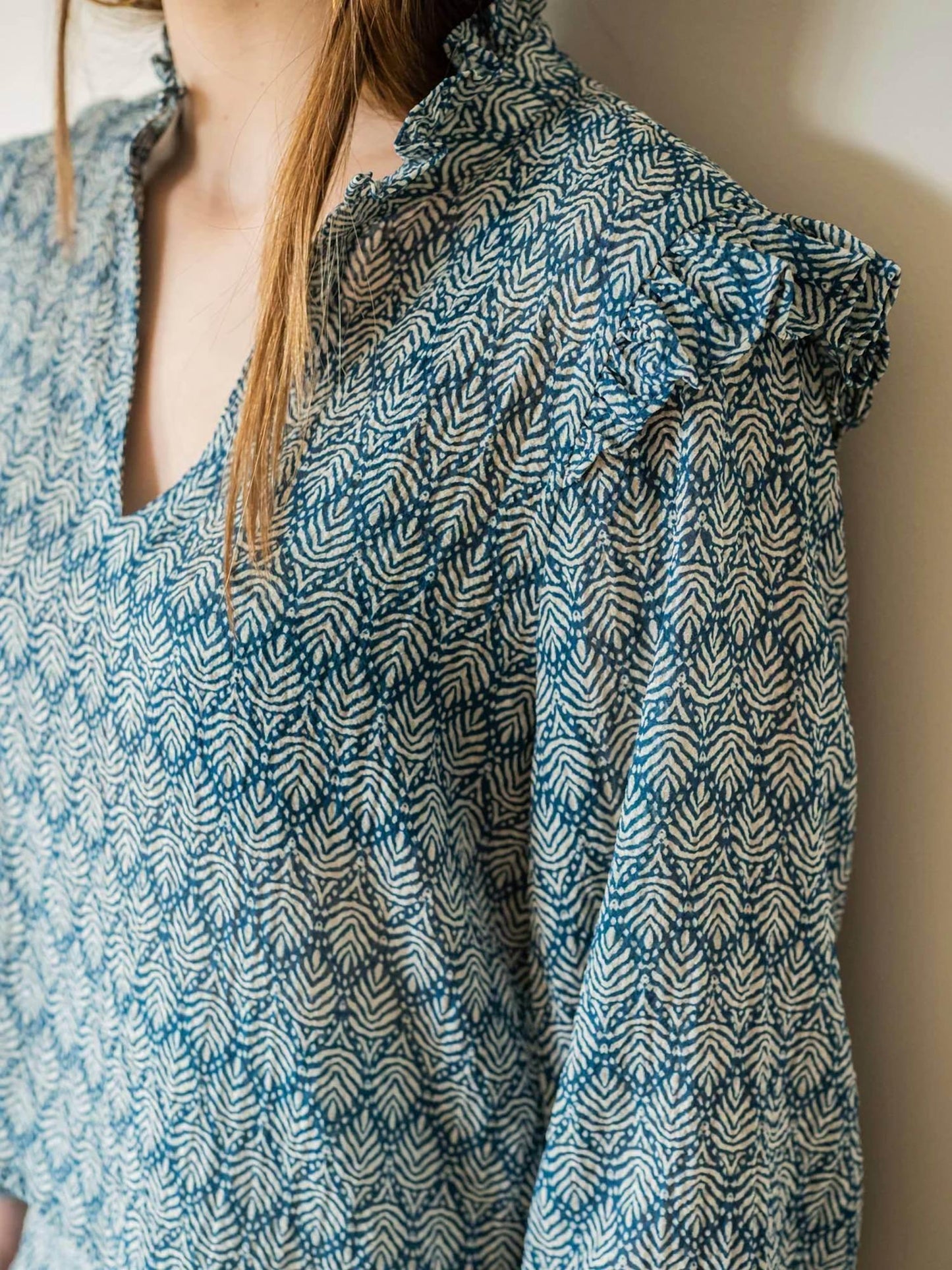 Bluse mit Rüschenschultern