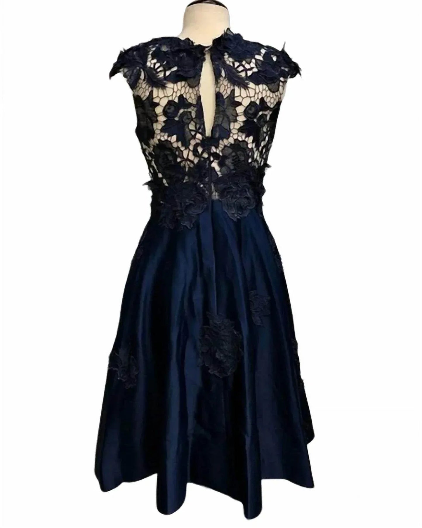 LUCY FIT/FLARE GOWN