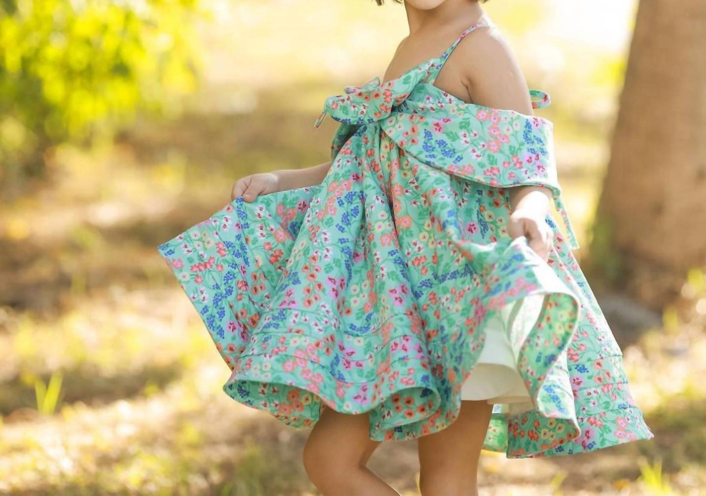 Maxene schulterfreies oder Neckholder-Kleid