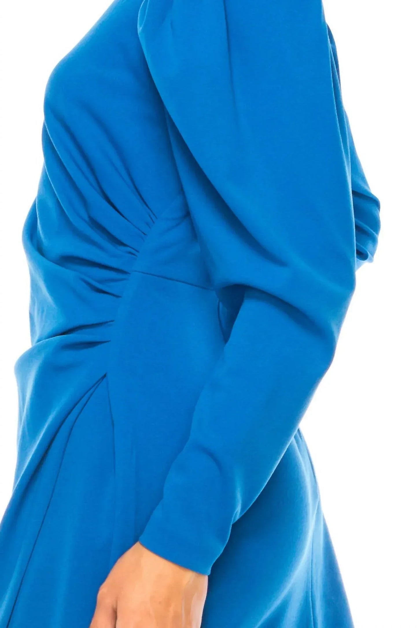 Langärmeliges Kleid mit Stehkragen