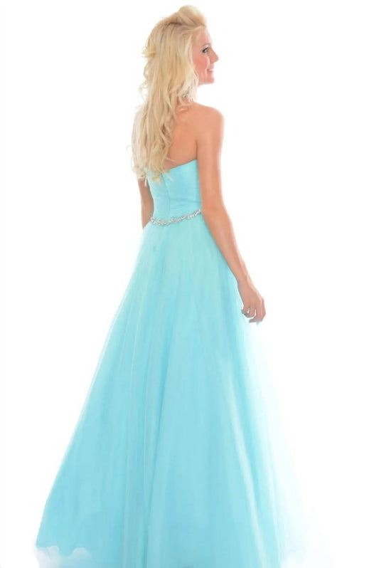 Abendkleid mit handbestickter Illusion