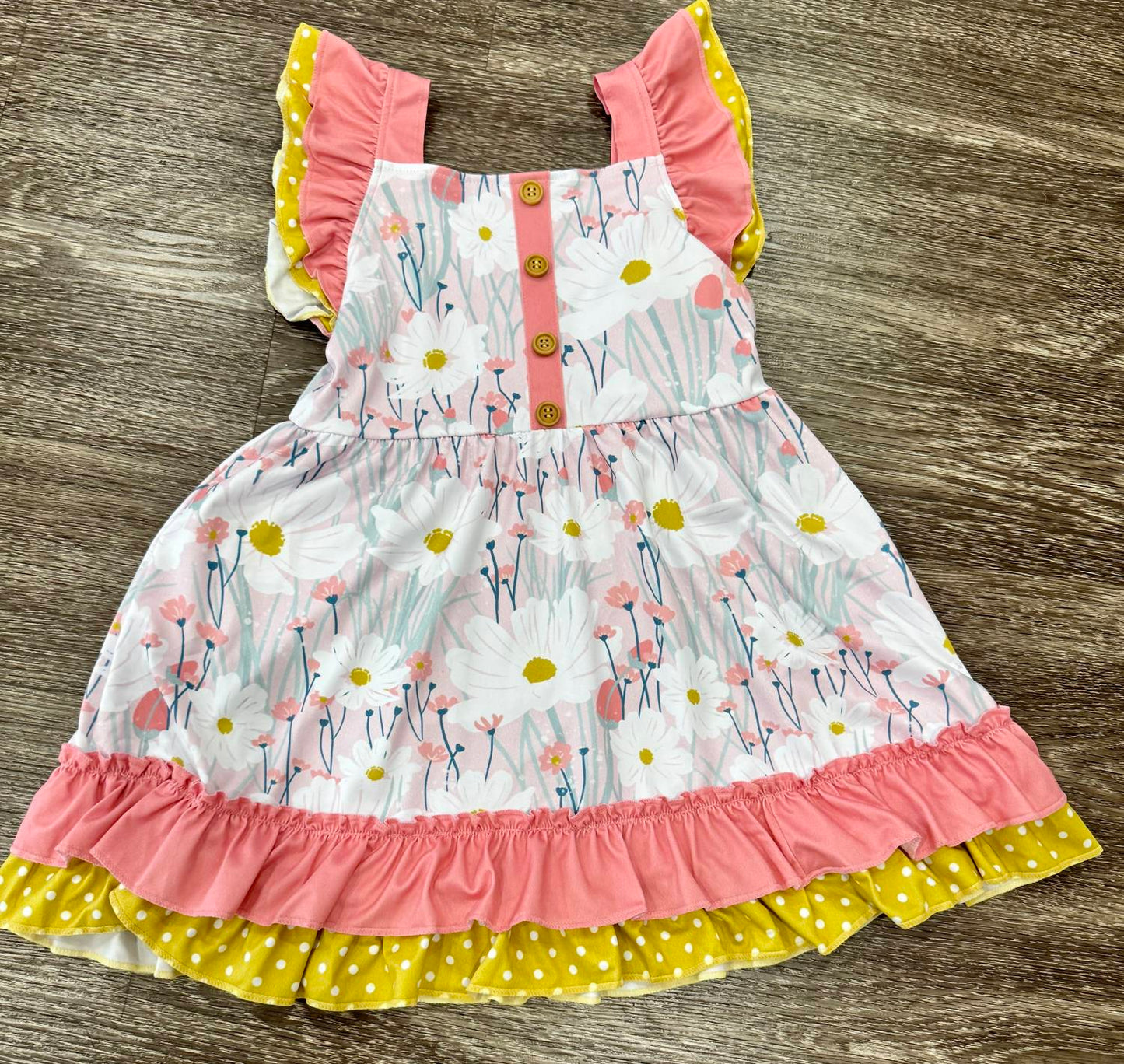 Gepunktetes Gänseblümchenkleid