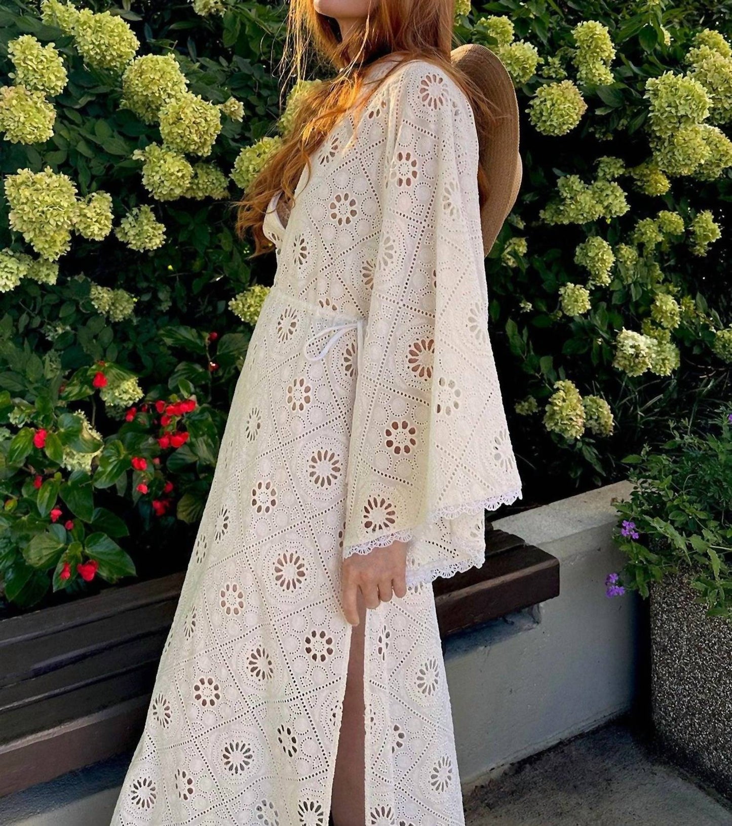 Ieva Diamond-Ösen-bestickter Kaftan