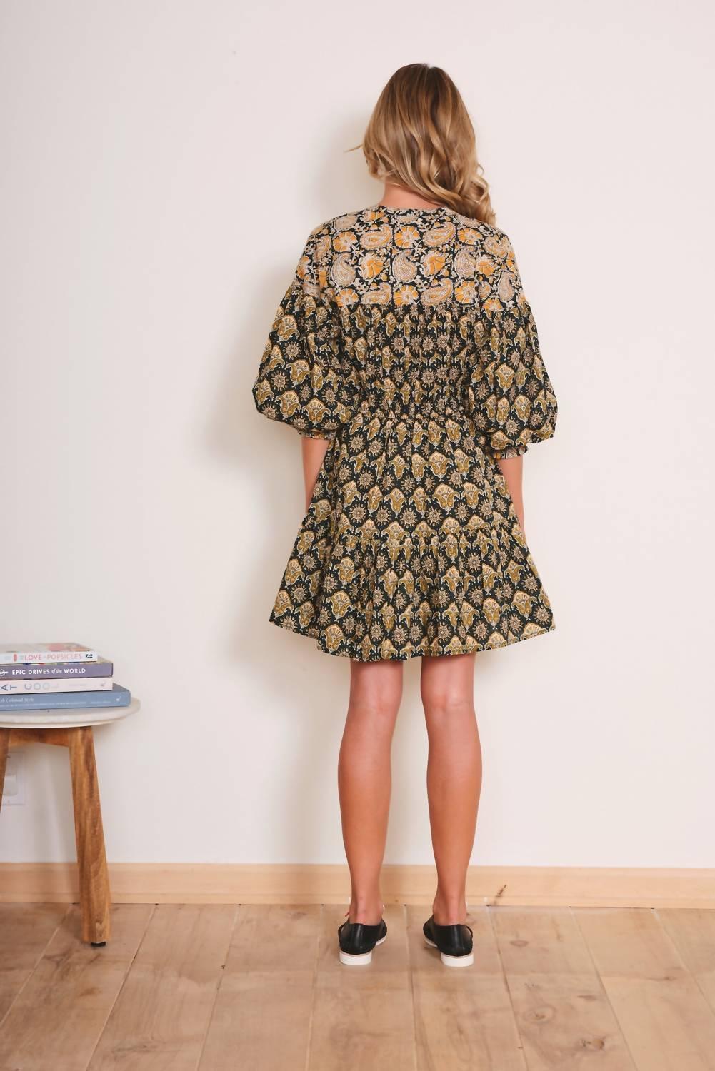 Atri-Kleid