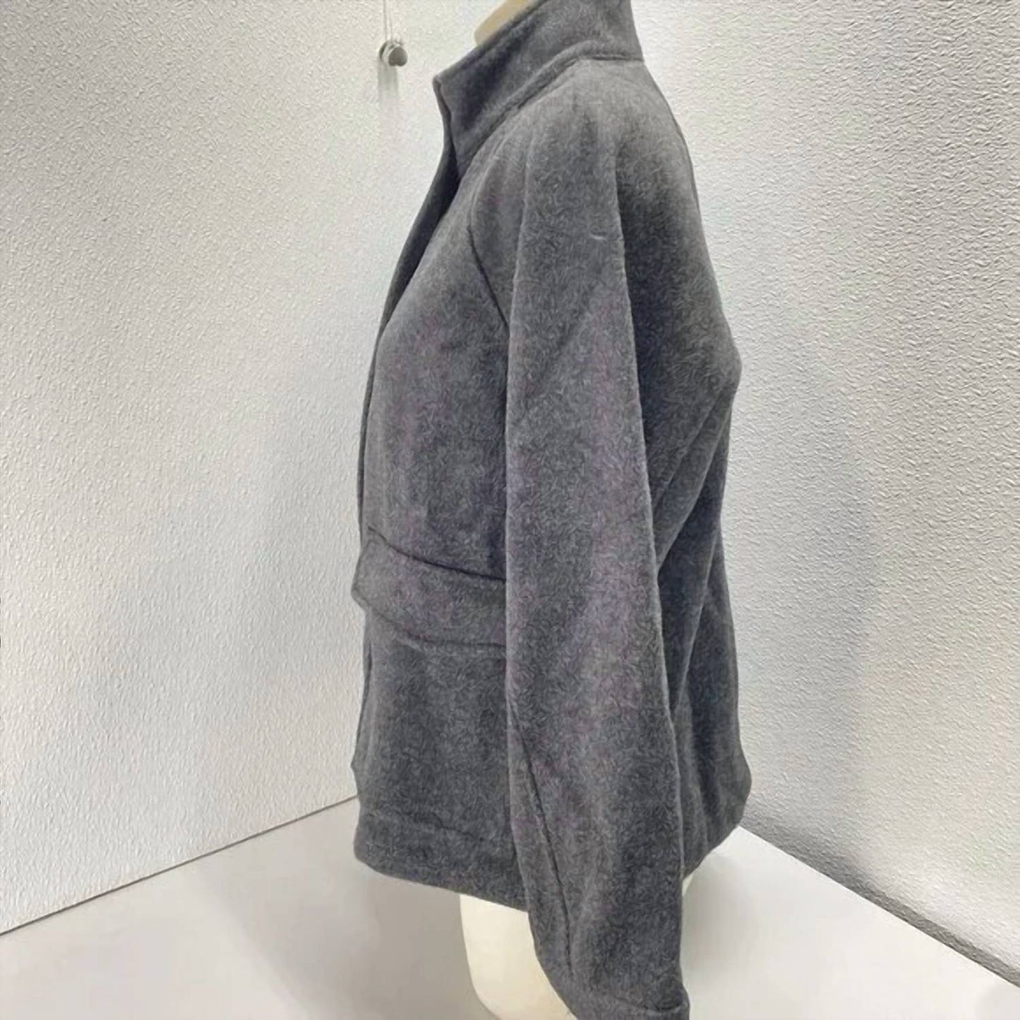 Damen-Feltjacke mit aufgesetzten Taschen für den Herbst