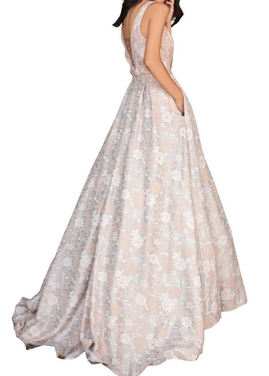 Maxi-Partykleid mit V-Ausschnitt und Spitze