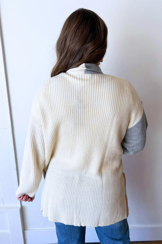 Gestreifter Cardigan mit aufgesetzten Taschen